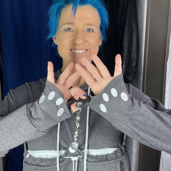 •🐶🐱🐰NWOT |•Adorable Small Pet Pocket Ears Paws Hoodie/Sweatshirt Large🐶🐱🐰 - Picture 4 of 14